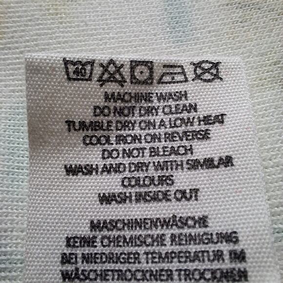 Mini Boden floral print towelling shorts - Picture 11 of 11